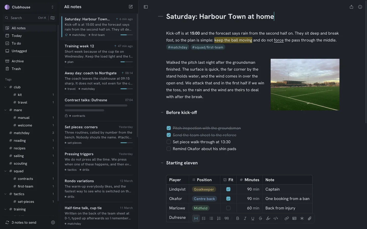 The same note in the Dark theme